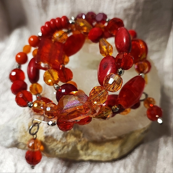 Faceted Glass Beaded Stone Memory Wire Bracelet Fiery Blazing Orange & Red EUC - Picture 11 of 14